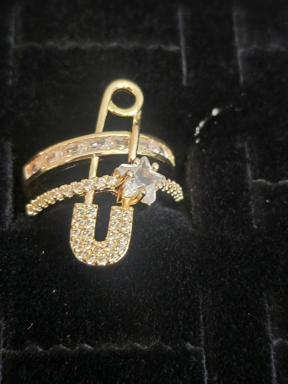 22kgp Dubai Jewelry Gold-Tone Crystal Initial U Pendant Charm